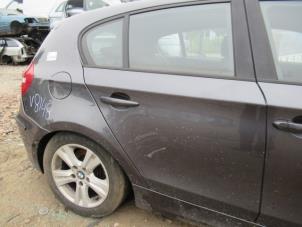 Used Extra window 4-door, right BMW 1 serie (E87/87N) 118i 16V Price on request offered by Boekholt autodemontage B.V