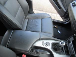 Gebrauchte Sitz links BMW 5 serie (E60) 520d 16V Edition Fleet Preis € 225,00 Margenregelung angeboten von Boekholt autodemontage B.V