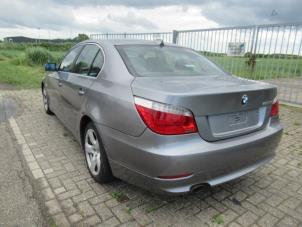 Używane Tylna piasta kola BMW 5 serie (E60) 520d 16V Edition Fleet Cena € 75,00 Procedura marży oferowane przez Boekholt autodemontage B.V