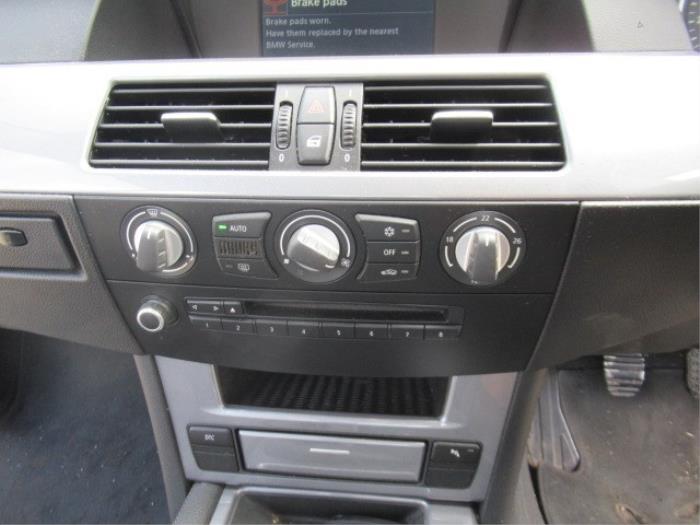 Rejilla de aire de salpicadero de un BMW 5 serie (E60) 520d 16V Edition Fleet 2009
