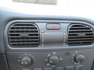 Used Air conditioning control panel Volvo S40 (VS) 1.8 16V Price € 50,00 Margin scheme offered by Boekholt autodemontage B.V