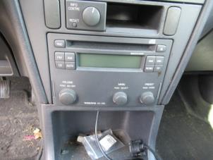 Usagé Radio/Lecteur CD Volvo S40 (VS) 1.8 16V Prix € 75,00 Règlement à la marge proposé par Boekholt autodemontage B.V