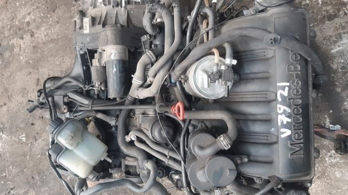 Usagé Injecteurs Mercedes Vaneo (W414) 1.7 CDI 16V Prix € 85,00 Règlement à la marge proposé par Boekholt autodemontage B.V