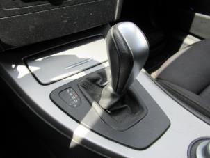 Gebrauchte Wahlhebel Automatik BMW 3 serie Touring (E91) 318i 16V Preis € 150,00 Margenregelung angeboten von Boekholt autodemontage B.V