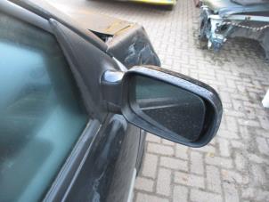 Used Wing mirror, right Renault Megane II (BM/CM) 1.4 16V 98 Price € 35,00 Margin scheme offered by Boekholt autodemontage B.V