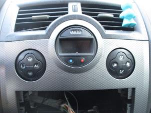 Used Climatronic panel Renault Megane II (BM/CM) 1.4 16V 98 Price € 40,00 Margin scheme offered by Boekholt autodemontage B.V