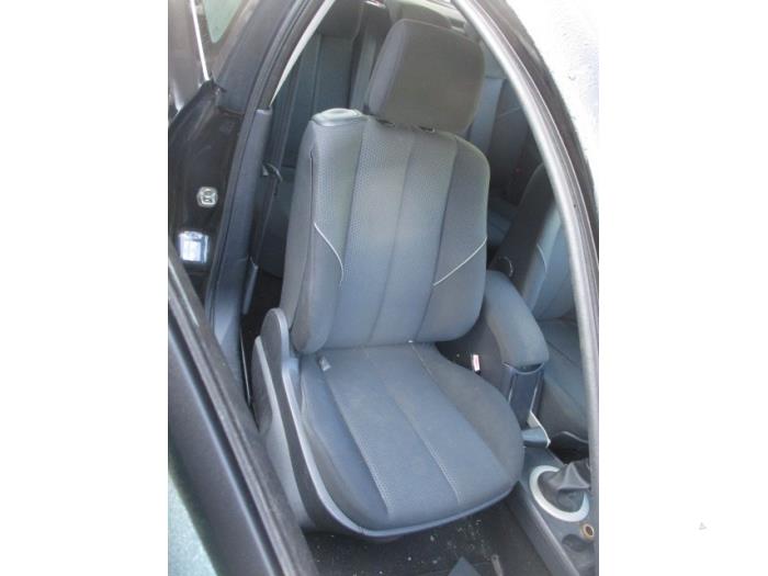 Seat, right from a Renault Megane II (BM/CM) 1.4 16V 98 2004