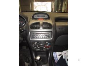 Used Radio CD player Peugeot 206 (2A/C/H/J/S) 1.4 XR,XS,XT,Gentry Price € 50,00 Margin scheme offered by Boekholt autodemontage B.V