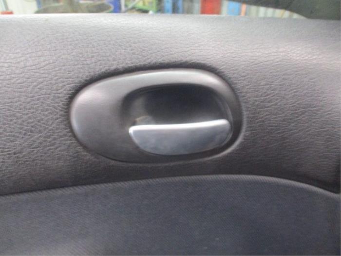 Door handle 2-door, right from a Peugeot 206 (2A/C/H/J/S) 1.4 XR,XS,XT,Gentry 2002