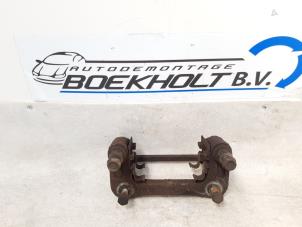 Usagé Etrier arrière gauche Hyundai H-300 2.5 CRDi Prix € 17,50 Règlement à la marge proposé par Boekholt autodemontage B.V