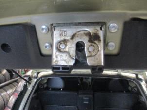 Used Tailgate lock mechanism Opel Meriva 1.6 16V Price € 30,00 Margin scheme offered by Boekholt autodemontage B.V