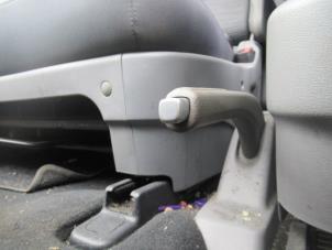 Używane Dzwignia hamulca postojowego Hyundai H-300 2.5 CRDi Cena na żądanie oferowane przez Boekholt autodemontage B.V