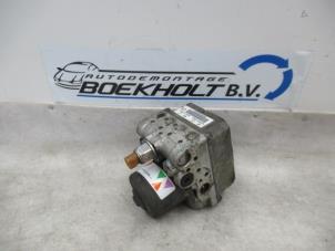 Usagé Pompe ABS Cadillac CTS I 3.6 V6 24V Prix € 75,00 Règlement à la marge proposé par Boekholt autodemontage B.V