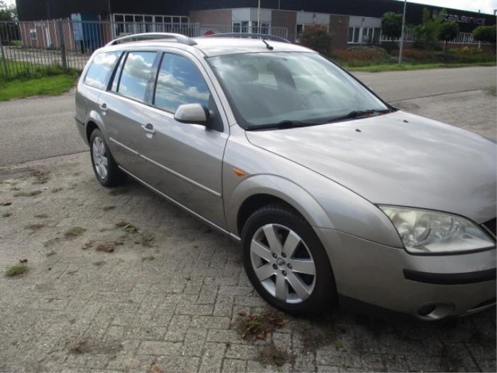 Rear door trim 4-door, right from a Ford Mondeo III Wagon 1.8 16V 2003