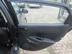 Używane Tapicerka drzwi prawych tylnych wersja 4-drzwiowa Mazda 2 (DE) 1.4 CDVi 16V Cena € 75,00 Procedura marży oferowane przez Boekholt autodemontage B.V