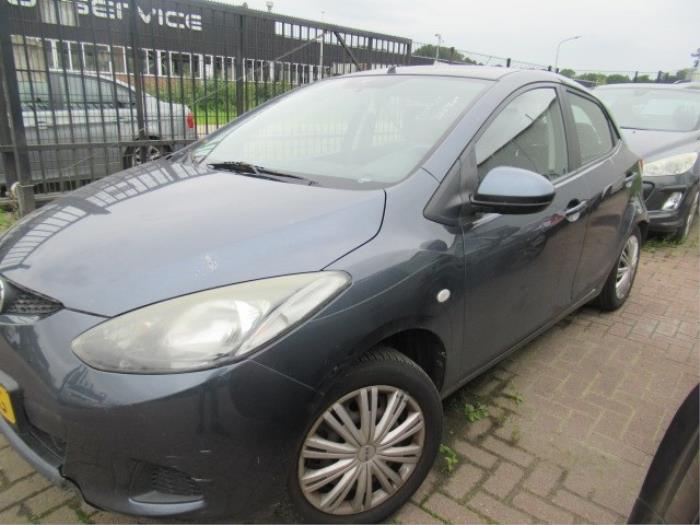Usagé Radiateur Mazda 2 (DE) 1.4 CDVi 16V Prix € 45,00 Règlement à la marge proposé par Boekholt autodemontage B.V
