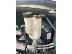 Used Brake fluid reservoir Peugeot 407 SW (6E) 1.8 16V Price on request offered by Boekholt autodemontage B.V