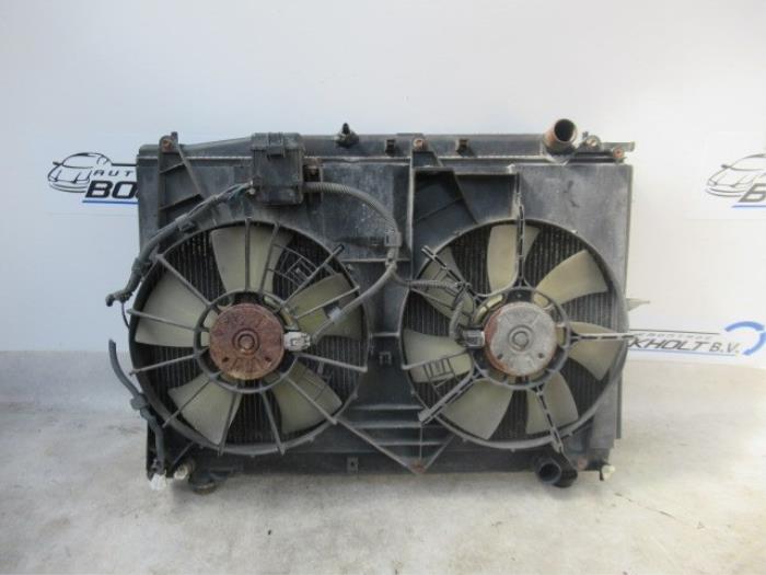 Gebrauchte Kühlerventilator Toyota Previa (R3) 2.0 D-4D 16V Preis € 75,00 Margenregelung angeboten von Boekholt autodemontage B.V