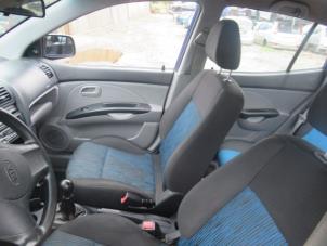 Used Seat, right Kia Picanto (BA) 1.0 12V Price € 75,00 Margin scheme offered by Boekholt autodemontage B.V