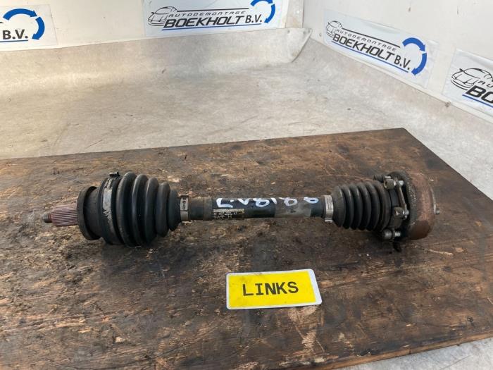 Front drive shaft, left from a Seat Ibiza III (6L1) 1.4 16V 85 2007
