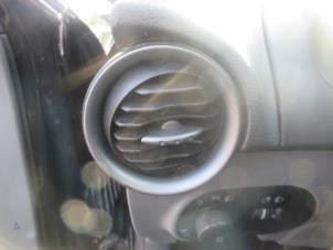Used Dashboard vent Seat Ibiza III (6L1) 1.4 16V 85 Price € 20,00 Margin scheme offered by Boekholt autodemontage B.V