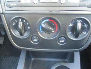 Gebrauchte Klimabedienteil Ford Fiesta 5 (JD/JH) 1.4 16V Preis € 50,00 Margenregelung angeboten von Boekholt autodemontage B.V