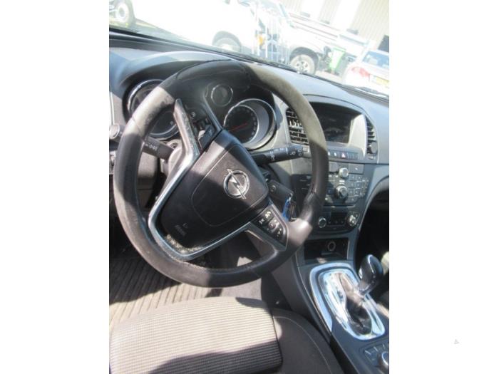 Left airbag (steering wheel) from a Opel Insignia Sports Tourer 2.0 CDTI 16V 160 Ecotec 2013