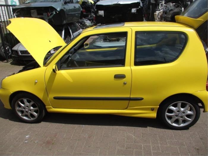 Serrure portière mécanique 2portes gauche d'un Fiat Seicento (187) 1.1 MPI S,SX,Sporting 2001