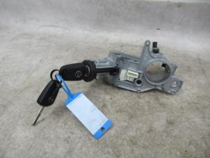 Used Ignition lock + key Opel Zafira (M75) 2.2 16V Direct Ecotec Price on request offered by Boekholt autodemontage B.V