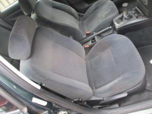 Used Seat, right Volkswagen Passat (3B2) 1.6 Price € 75,00 Margin scheme offered by Boekholt autodemontage B.V