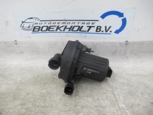 Usagé Pompe à air gaz d'échappement Volkswagen Golf V (1K1) 1.6 Prix € 49,00 Règlement à la marge proposé par Boekholt autodemontage B.V