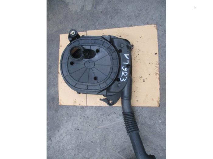 Air box from a Fiat Seicento (187) 1.1 MPI S,SX,Sporting 2001