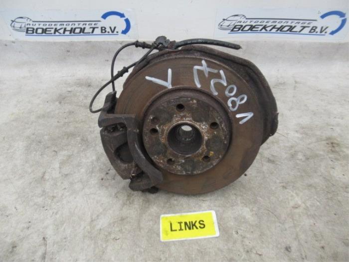Gebrauchte Bremszange links vorne Mercedes A (W169) 2.0 A-180 CDI 16V 5-Drs. Preis € 40,00 Margenregelung angeboten von Boekholt autodemontage B.V