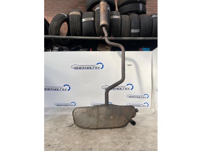 Gebrauchte Auspuff Mitteldämpfer Volkswagen Golf V (1K1) 1.6 Preis € 50,00 Margenregelung angeboten von Boekholt autodemontage B.V