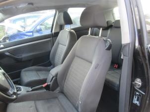 Used Seat, left Volkswagen Golf V (1K1) 1.6 Price € 75,00 Margin scheme offered by Boekholt autodemontage B.V