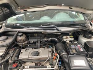 Używane Przewód klimatyzacji Peugeot 206 SW (2E/K) 1.4 Cena € 100,00 Procedura marży oferowane przez Boekholt autodemontage B.V
