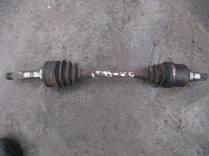 Arbre de transmission avant gauche d'un Daihatsu Cuore (L251/271/276) 850,Domino 1998
