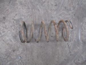 Used Rear coil spring Daihatsu Cuore (L251/271/276) 850,Domino Price € 25,00 Margin scheme offered by Boekholt autodemontage B.V