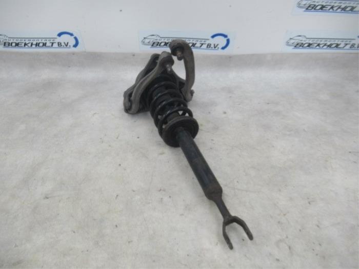 Front shock absorber rod, right from a Audi A6 Quattro (C6) 4.2 V8 40V 2005