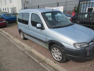 Begagnade Bromsservo Peugeot Partner Combispace 1.6 16V VTC Pris € 40,00 Marginaltabell erbjuds av Boekholt autodemontage B.V