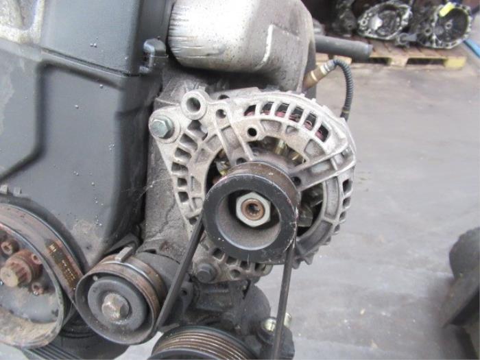 Dynamo d'un Volkswagen Polo III (6N2) 1.0 2001