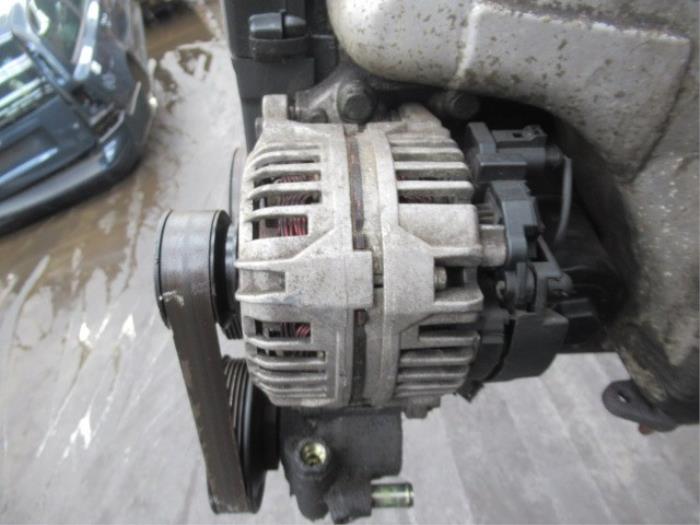 Dynamo d'un Volkswagen Polo III (6N2) 1.0 2001