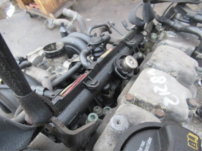 Usagé Système d'injection Volkswagen Polo III (6N2) 1.0 Prix € 15,00 Règlement à la marge proposé par Boekholt autodemontage B.V