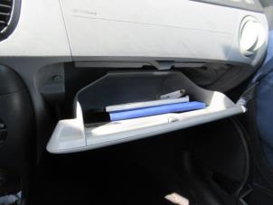 Used Right airbag (dashboard) Fiat Punto II (188) 1.2 16V Price € 50,00 Margin scheme offered by Boekholt autodemontage B.V