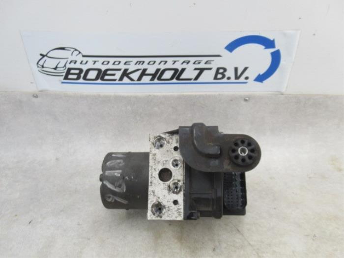 Usagé Bloc ABS MG ZT 2.5 V6 190 Prix € 65,00 Règlement à la marge proposé par Boekholt autodemontage B.V