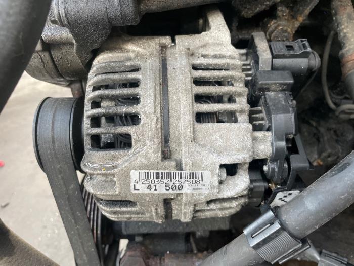 Gebrauchte Dynamo Volkswagen Golf Preis € 35,00 Margenregelung angeboten von Boekholt autodemontage B.V