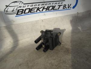 Używane Zestaw cewek zaplonowych Ford Fiesta 5 (JD/JH) 1.3 Cena € 19,00 Procedura marży oferowane przez Boekholt autodemontage B.V