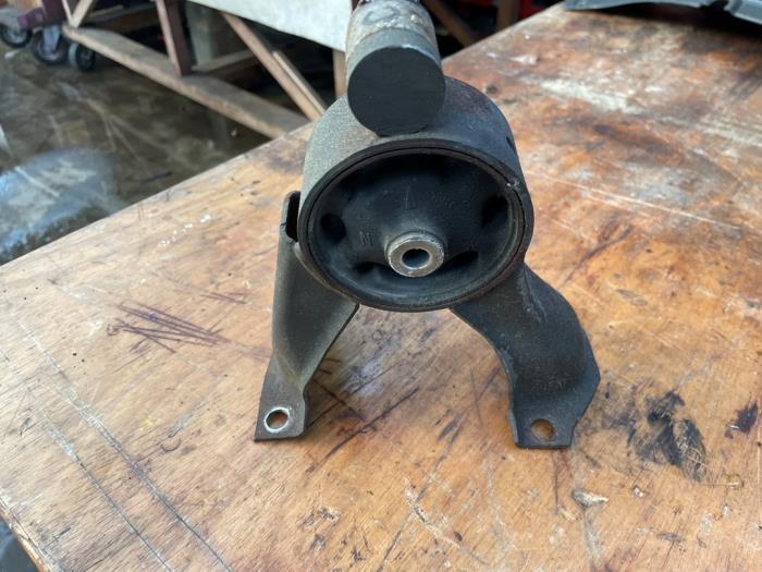 Used Engine mount Mitsubishi Lancer Wagon (CS/CT) 1.6 16V Price € 35,00 Margin scheme offered by Boekholt autodemontage B.V