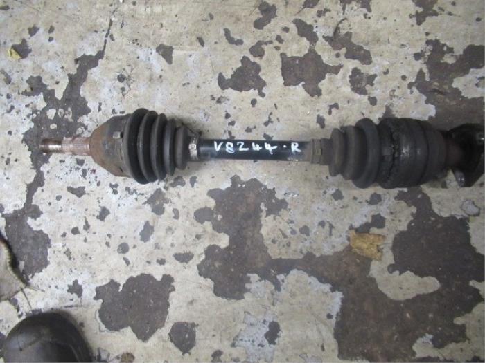 Front drive shaft, right from a Opel Zafira (M75) 2.2 16V Direct Ecotec 2006
