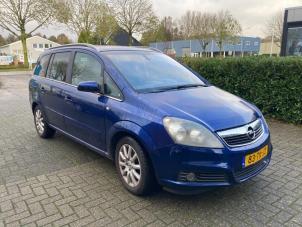 Used Rear seatbelt, centre Opel Zafira (M75) 2.2 16V Direct Ecotec Price € 40,00 Margin scheme offered by Boekholt autodemontage B.V